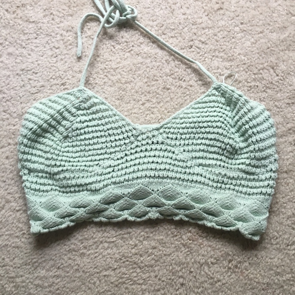 Streetwear Society scallop crochet halter bralette